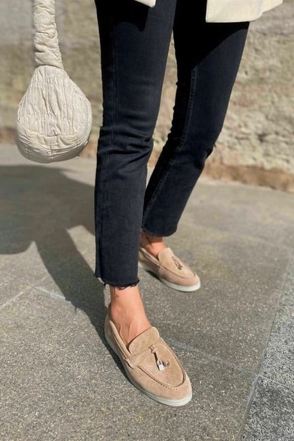 LIORA Bisque Leather Women's Loafer