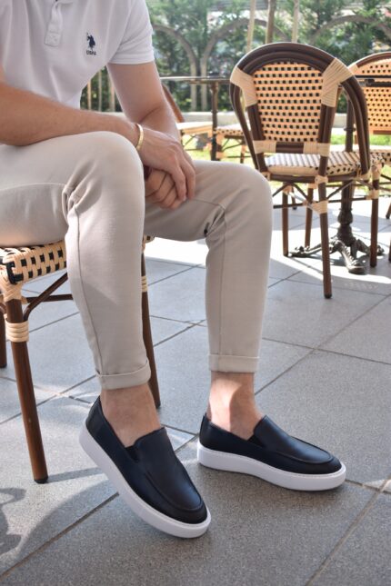 DEAGLE Blue Leather Men's Loafer