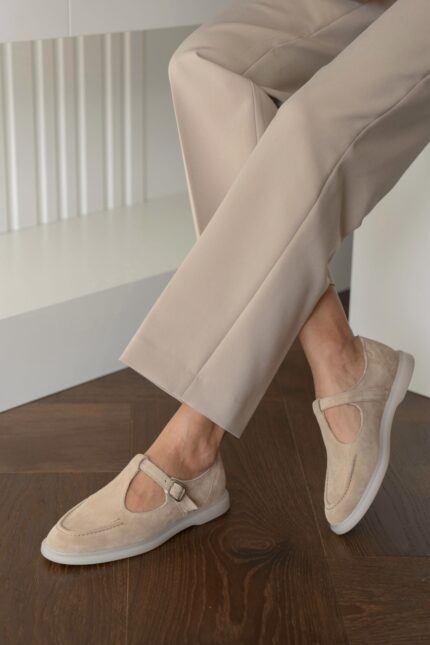 KARMEN Beige Leather Women's Loafer