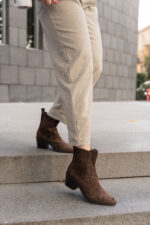 NOISELE Brown Suede Leather Women's Boot - Image 3