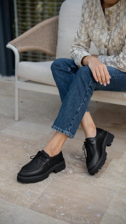 SIREL Black Leather Women's Loafer
