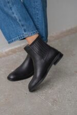 ELARIA Black Leather Women's Boot