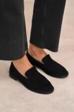 ELOIN Black Leather Women's Loafer - Image 3