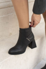 MARIBEL Black Leather Women's Heeled Boot - Image 4