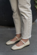 ELISE Beige Leather Women's Loafer