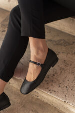 ELISE Black Leather Women's Loafer - Image 4
