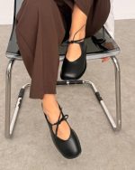 SOLVE Black Leather Women's Loafer